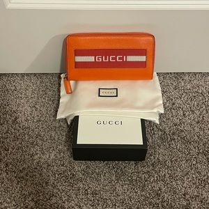 Gucci credit card holder